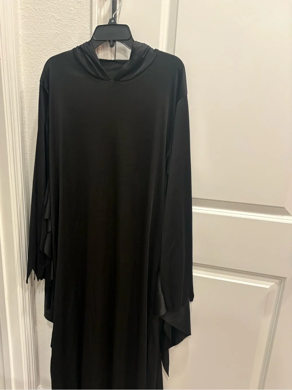 Kids Black Hooded Costume with Jagged Sleeves (Scream) 👻
